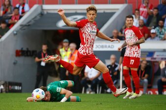 Der Freiburger Yannik Keitel (M) wird mit dem VfB Stuttgart in Verbindung gebracht. Der Freiburger Yannik Keitel (M) wird mit dem VfB Stuttgart in Verbindung gebracht.