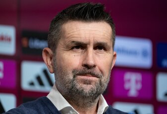 Wie lange wird Unions Trainer Nenad Bjelica nach der Roten Karte gesperrt? Beim Heimspiel gegen Darmstadt am Sonntag wird er wohl nicht auf der Bank sitzen. Wie lange wird Unions Trainer Nenad Bjelica nach der Roten Karte gesperrt? Beim Heimspiel gegen Darmstadt am Sonntag wird er wohl nicht auf der Bank sitzen.