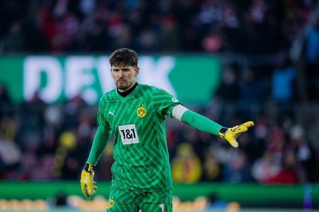 Der Torhüter könnte seinem Club im Spiel gegen den VfL Bochum fehlen.