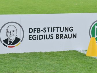 Unterstützung für Geflüchtete: DFB-Stiftung hilft Unterstützung für Geflüchtete: DFB-Stiftung hilft
