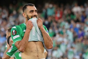 Borja Iglesias steht kurz vor einem Wechsel zu Bayer Leverkusen. Borja Iglesias steht kurz vor einem Wechsel zu Bayer Leverkusen.