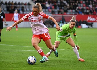 Im Duell mit Hoffenheim traf Klara Bühl (l) zum 1:0. Im Duell mit Hoffenheim traf Klara Bühl (l) zum 1:0.