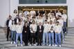 Olaf Scholz (M) und Bundesinnenministerin Nancy Faeser (beide SPD) empfangen das U17-Team in Berlin.