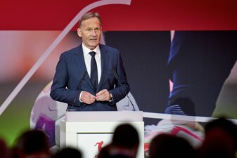 Aufsichtsratchef Hans-Joachim Watzke gibt der aktuellen Bundesliga die Note 2+. Aufsichtsratchef Hans-Joachim Watzke gibt der aktuellen Bundesliga die Note 2+.
