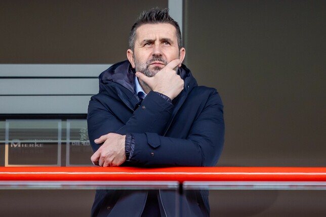 Union Trainer Nenad Bjelica war wegen unsportlichen Verhaltens für drei Spieltage gesperrt und durfte nur von der Tribüne aus zuschauen.
