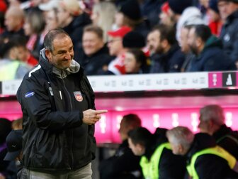 Heidenheim empfängt BVB - Schmidt erwartet "Pokal-Atmosphäre" Heidenheim empfängt BVB - Schmidt erwartet "Pokal-Atmosphäre"