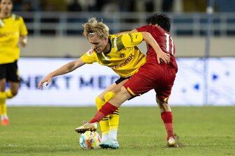 Borussia Dortmunds Angreifer Julian Rijkhoff (l) steht vor einem Wechsel zu Ajax Amsterdam. Borussia Dortmunds Angreifer Julian Rijkhoff (l) steht vor einem Wechsel zu Ajax Amsterdam.