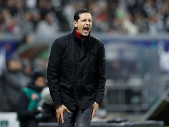 Toppmöller übt Kritik: "Fußballerisch sehr, sehr dünn" Toppmöller übt Kritik: "Fußballerisch sehr, sehr dünn"