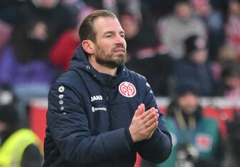 Für Trainer Jan Siewert und Mainz 05 ist ein Sieg gegen Union Pflicht. Für Trainer Jan Siewert und Mainz 05 ist ein Sieg gegen Union Pflicht.