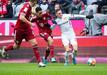 Bayern Münchens Jamal Musiala (l) und der Leverkusener Florian Wirtz treffen am Samstag wieder aufeinander.