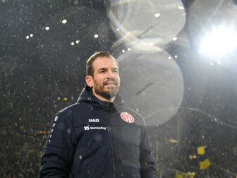 Mainz-Trainer Siewert hofft auf Überraschung in Stuttgart Mainz-Trainer Siewert hofft auf Überraschung in Stuttgart