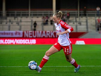 Klarer Sieg in Köln: Bayern-Frauen bleiben vorne Klarer Sieg in Köln: Bayern-Frauen bleiben vorne