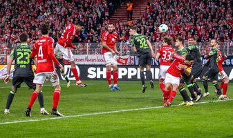 Danilho Doekhi (3.v.l) traf für Union Berlin zum 1:0. Danilho Doekhi (3.v.l) traf für Union Berlin zum 1:0.