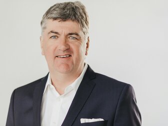 Vor Rechtevergabe: Nehl verlängert als Sportcast-Chef Vor Rechtevergabe: Nehl verlängert als Sportcast-Chef
