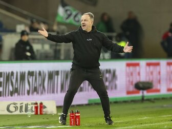 "Am Nasenring durch die Arena": Zorniger für Spielabbrüche "Am Nasenring durch die Arena": Zorniger für Spielabbrüche