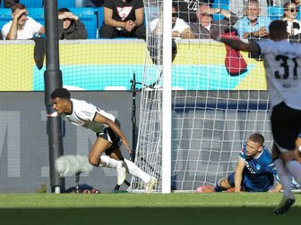 Trotz Joker Knauff: Eintracht lässt wichtigen Sieg liegen Trotz Joker Knauff: Eintracht lässt wichtigen Sieg liegen