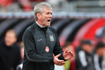 FCK-Coach Friedhelm Funkel kann den Ärger der Fans «ein Stück weit» nachvollziehen. FCK-Coach Friedhelm Funkel kann den Ärger der Fans «ein Stück weit» nachvollziehen.