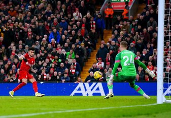 Liverpools Luis Diaz traf beim Sieg gegen Luton zum zwischenzeitlichen 3:1. Liverpools Luis Diaz traf beim Sieg gegen Luton zum zwischenzeitlichen 3:1.