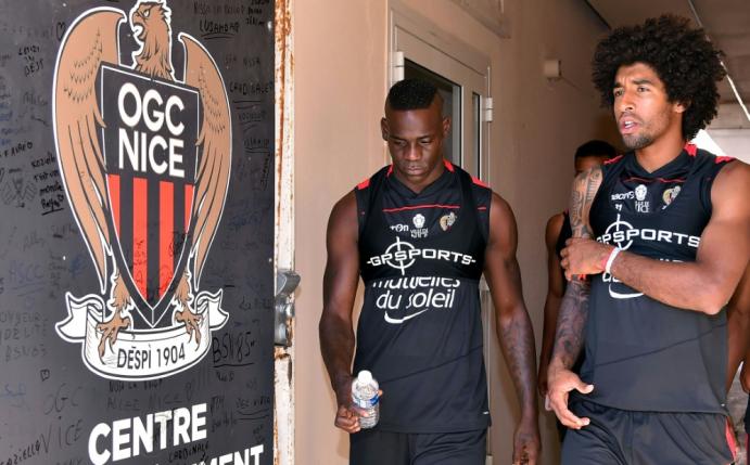 Ex-Bundesligist Dante nimmt Mario Balotelli in Schutz (Quelle: PIXATHLON/SID-IMAGES)