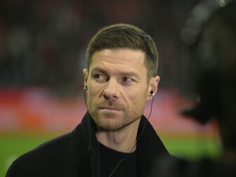 Alonso wimmelt Zukunftsfragen ab: "Habe nichts zu sagen" Alonso wimmelt Zukunftsfragen ab: "Habe nichts zu sagen"