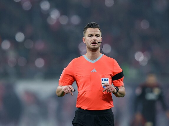 Bundesliga-Premiere: Schlager läuft mit "Ref-Cam" auf
