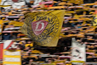 Einige Fans von Dynamo Dresden sollen Felix Götze beleidigt und bespuckt haben.