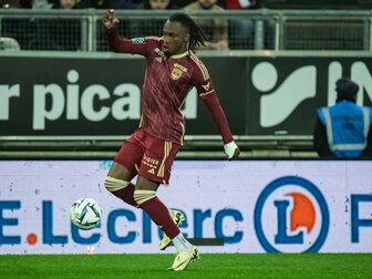 Nach Zusammenprall: Ligue-2-Profi Elis im künstlichen Koma Nach Zusammenprall: Ligue-2-Profi Elis im künstlichen Koma