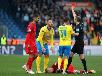 Braunschweigs Kurucay für zwei Spiele gesperrt Braunschweigs Kurucay für zwei Spiele gesperrt
