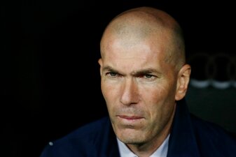 Zinédine Zidane würde sehr gerne wieder als Fußball-Trainer arbeiten. Zinédine Zidane würde sehr gerne wieder als Fußball-Trainer arbeiten.