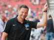 Herthas Trainer Pal Dardai will gegen Schalke auf Sieg spielen. Foto: Matthias Balk