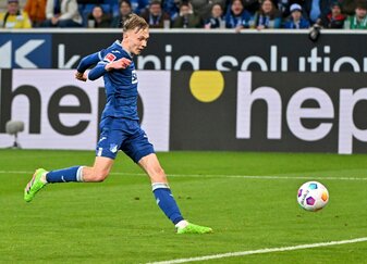 Doppeltorschütze: Hoffenheims Maximilian Beier erzielt hier das Tor zum 2:0. Doppeltorschütze: Hoffenheims Maximilian Beier erzielt hier das Tor zum 2:0.