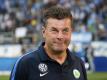 Die Mannschaft von Wolfsburg-Trainer Dieter Hecking hat noch kein Gegentor kassiert. Foto: Ronald Wittek