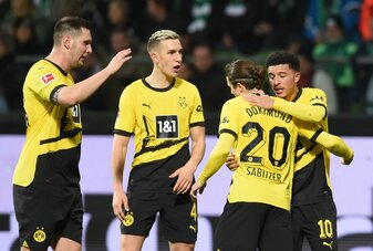 Traf wieder für den BVB: Jadon Sancho (r). Traf wieder für den BVB: Jadon Sancho (r).