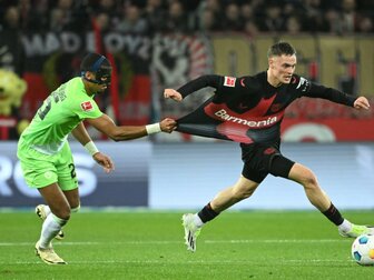 Bayer klar auf Titelkurs: Zaubertore auch gegen Wolfsburg Bayer klar auf Titelkurs: Zaubertore auch gegen Wolfsburg