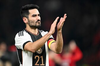 Ilkay Gündogan würde gerne weiter die Kapitänsbinde der deutschen Fußball-Nationalmannschaft tragen. Ilkay Gündogan würde gerne weiter die Kapitänsbinde der deutschen Fußball-Nationalmannschaft tragen.