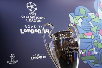In der Champions League werden die restlichen Paarungen ausgelost. In der Champions League werden die restlichen Paarungen ausgelost.