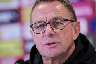 Österreichs Nationaltrainer Ralf Rangnick äußert sich klar gegen rechts. Österreichs Nationaltrainer Ralf Rangnick äußert sich klar gegen rechts.