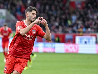 Kein Sieg zum Jubiläum: Gladbach verspielt Führung in Heidenheim Kein Sieg zum Jubiläum: Gladbach verspielt Führung in Heidenheim