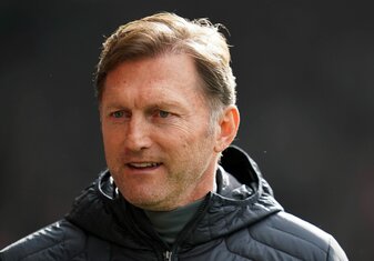 Der VfL Wolfsburg hat Ralph Hasenhüttl als neuen Trainer verpflichtet. Der VfL Wolfsburg hat Ralph Hasenhüttl als neuen Trainer verpflichtet.
