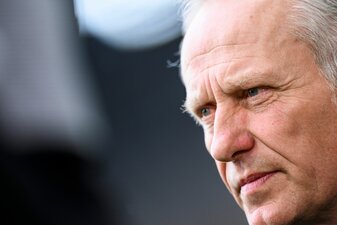 Christian Streich trainiert die Freiburger Profis seit der Winterpause der Spielzeit 2011/2012. Christian Streich trainiert die Freiburger Profis seit der Winterpause der Spielzeit 2011/2012.