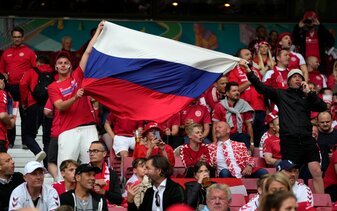 Russische Fußball-Fans. Russische Fußball-Fans.