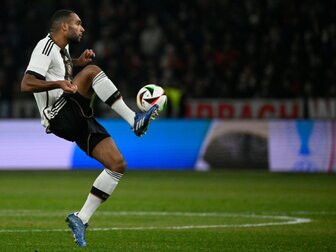 "Hass übertönen": Tah als Kämpfer gegen den Rassismus "Hass übertönen": Tah als Kämpfer gegen den Rassismus