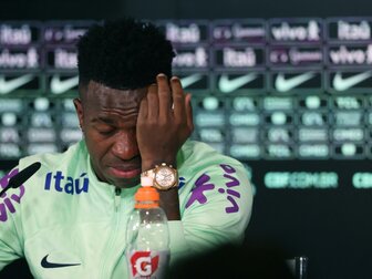 Vinicius Jr. in Tränen: "Werde immer trauriger" Vinicius Jr. in Tränen: "Werde immer trauriger"