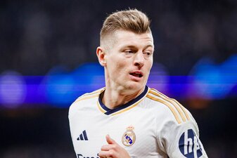 Nach seinem Comeback beim DFB soll Toni Kroos seinen Vertrag bei Real verlängern. Nach seinem Comeback beim DFB soll Toni Kroos seinen Vertrag bei Real verlängern.
