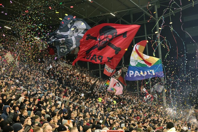 Der FC St. Pauli untersagt den Gebrauch von Kunststoff-Konfetti.