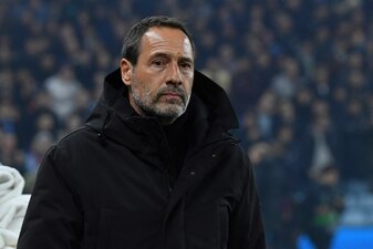 John van't Schip hört nach der Saison als Ajax-Coach auf. John van't Schip hört nach der Saison als Ajax-Coach auf.