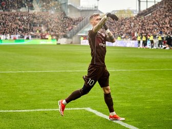 St. Pauli marschiert: Fans können Aufstiegs-Party planen St. Pauli marschiert: Fans können Aufstiegs-Party planen