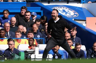 Roberto De Zerbi trainiert derzeit den Premier-League-Club Brighton & Hove Albion. Roberto De Zerbi trainiert derzeit den Premier-League-Club Brighton & Hove Albion.