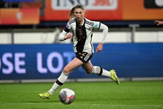 Jule Brand in Aktion. Jule Brand in Aktion.