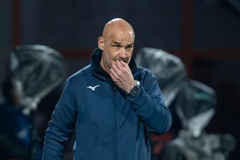 Bochums Trainer Thomas Letsch steht derzeit mit seiner Mannschaft auf Tabellenplatz 15. Bochums Trainer Thomas Letsch steht derzeit mit seiner Mannschaft auf Tabellenplatz 15.